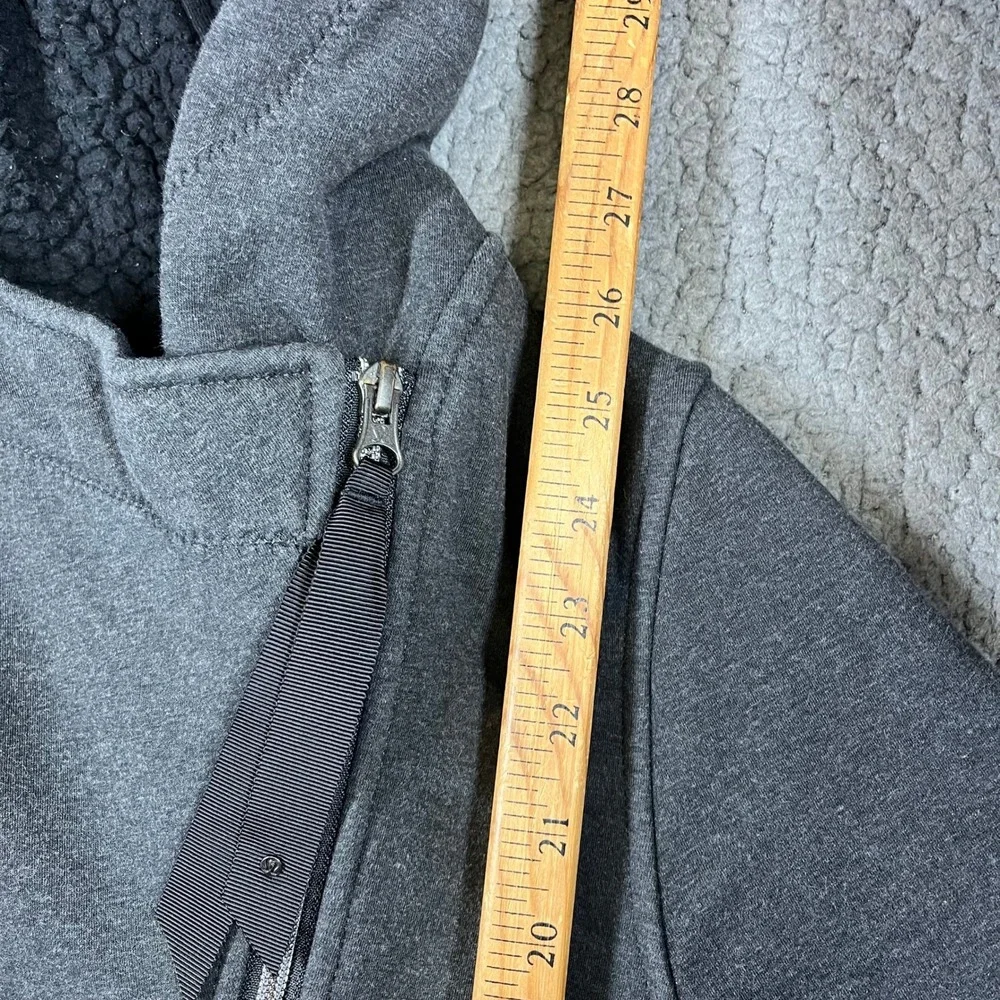 Lululemon Athletica Cozy Up Buttercup Jacket‎ Womens Size 4 Gray Sherpa Lined
